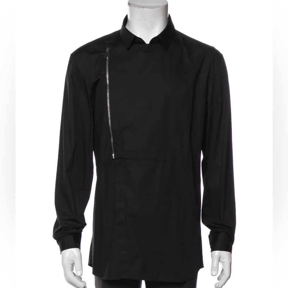 BALMAIN
Long Sleeve Shirt
Size: M